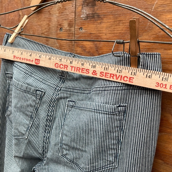 Loft Modern Skinny railroad stripe cuffed denim sz 4P - Picture 6 of 7